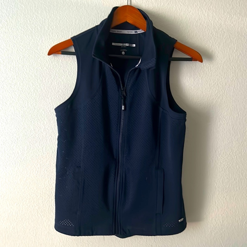 Women’s exercise vest by Tommy Hilfiger